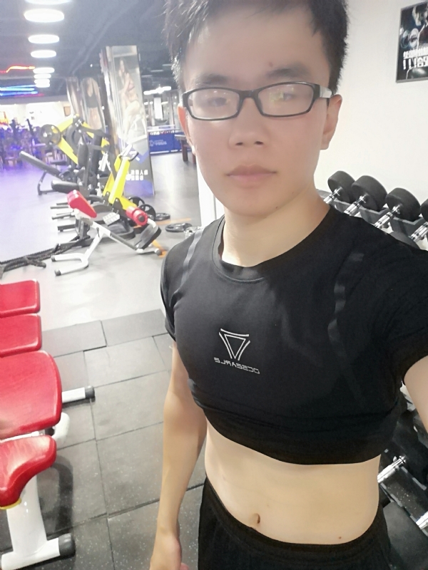 石榴裙下的第一张照片--河北中老年相亲网
